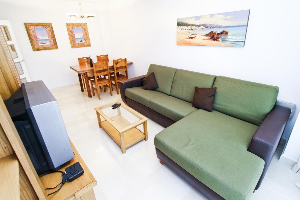 J Tramuntana Planet Costa Dorada Daire Salou Oda fotoğraf